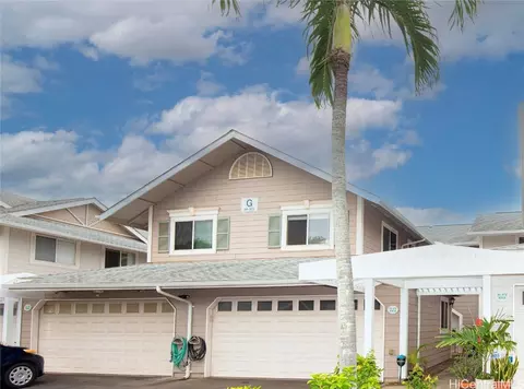 94-672 Lumiauau St #G4, Waipahu, HI 96797