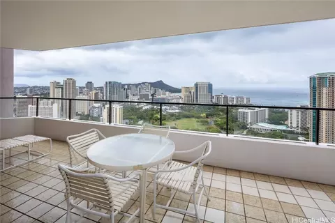 1910 Ala Moana Blvd #37C, Honolulu, HI 96815