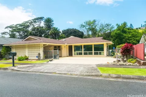 1342 Ala Aolani St, Honolulu, HI 96819