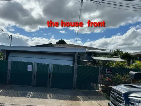 94-294 Kahuanani St, Waipahu, HI 96797