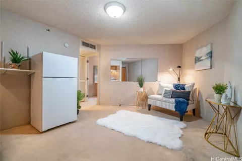 1088 Bishop St #1504, Honolulu, HI 96813