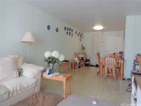 1610 Kanunu St #1003, Honolulu, HI 96814