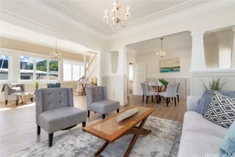 2630 Waolani Ave, Honolulu, HI 96817