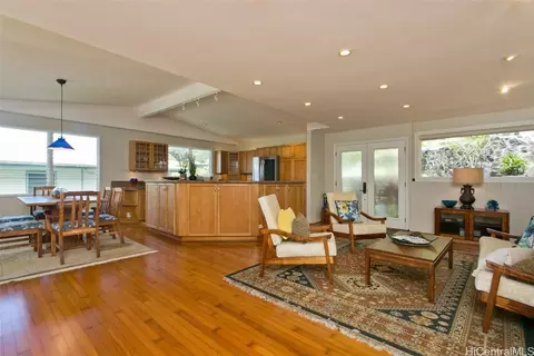 3779 Kumulani Pl, Honolulu, HI 96822