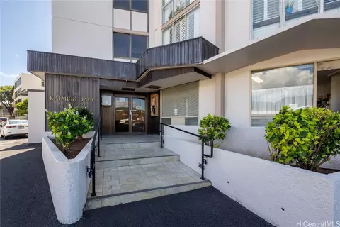 1139 9th Ave #201, Honolulu, HI 96816