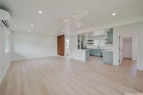 53 Karsten Dr, Wahiawa, HI 96786