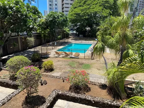1700 Makiki St #216, Honolulu, HI 96822