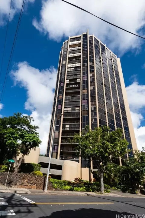 2101 Nuuanu Ave #I2507, Honolulu, HI 96817