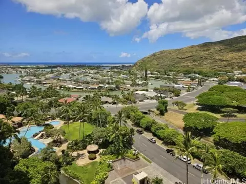 521 Hahaione St #2/13L, Honolulu, HI 96825