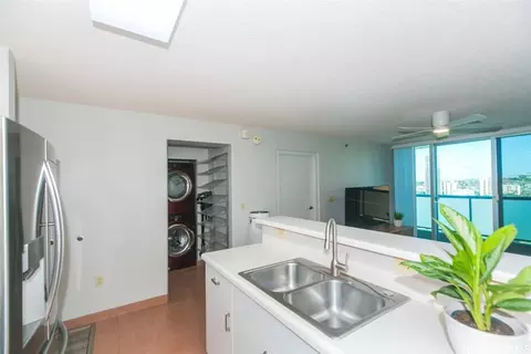 3009 Ala Makahala Pl #1709, Honolulu, HI 96818