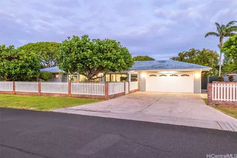 155 Kuuhale St, Kailua, HI 96734