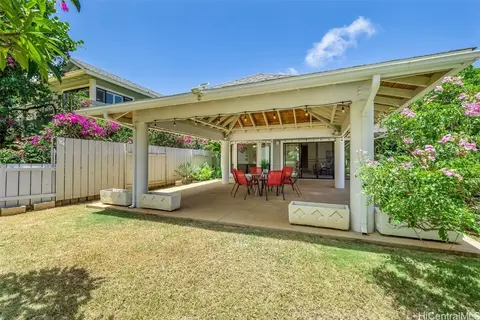 378 Kealahou St, Honolulu, HI 96825