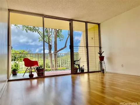 95-2052 Waikalani Pl #B201, Mililani, HI 96789