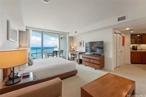 223 Saratoga Rd #2116, Honolulu, HI 96815