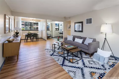 1114 Punahou St #3B, Honolulu, HI 96826