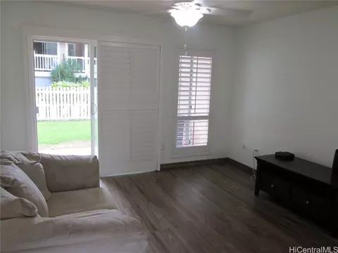 94-517 Lumiaina St #K101, Waipahu, HI 96797