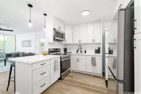 95-2055 Waikalani Pl #B101, Mililani, HI 96789