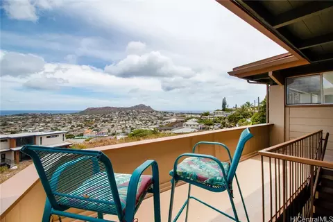 3865 Pukalani Pl, Honolulu, HI 96816