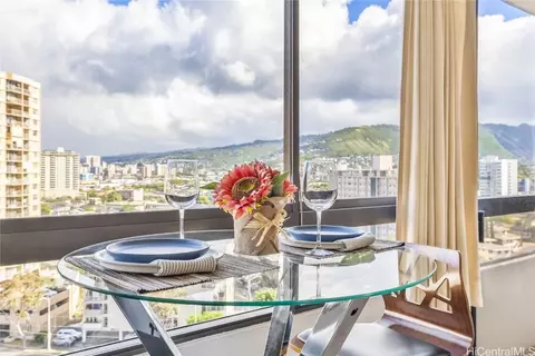 2499 Kapiolani Blvd #1206, Honolulu, HI 96826
