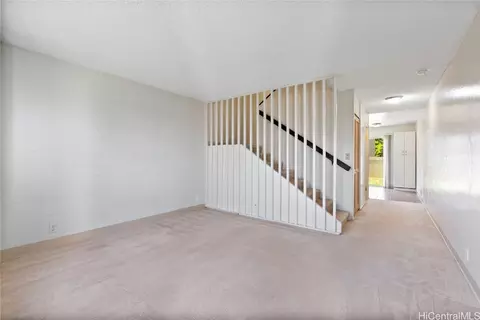 4280 Salt Lake Blvd #J18, Honolulu, HI 96818