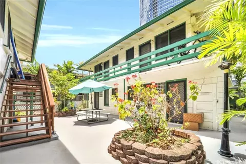 1125 Hoolai St, Honolulu, HI 96814