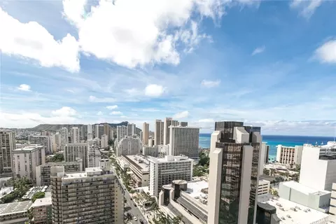 2240 Kuhio Ave #2807, Honolulu, HI 96815