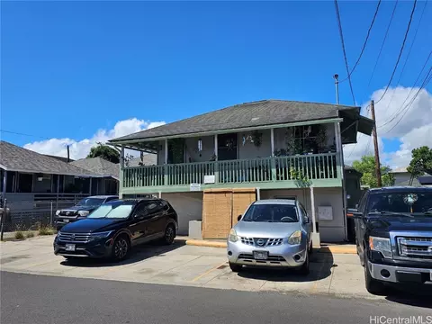 1728 Eluwene St, Honolulu, HI 96819