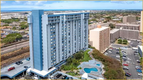 3045 Ala Napuaa Pl #605, Honolulu, HI 96818
