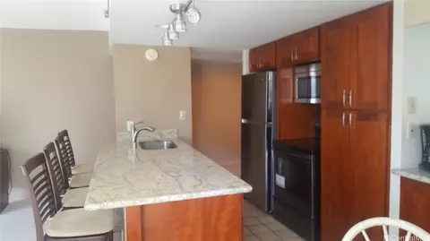 240 Makee Rd #5B, Honolulu, HI 96815