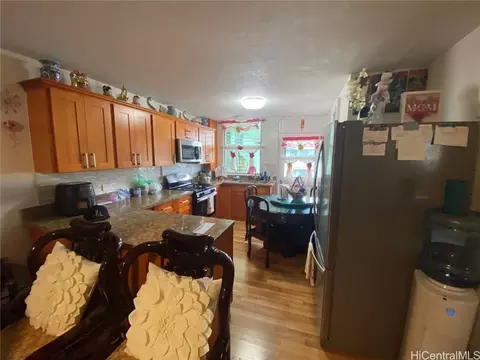 775 Mcneill St #221B, Honolulu, HI 96817