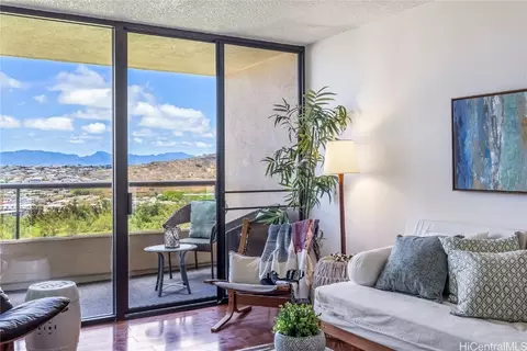 5333 Likini St #1905, Honolulu, HI 96818