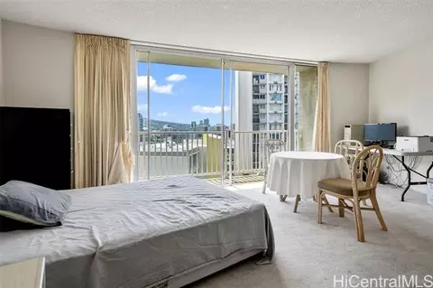 750 Amana St #906, Honolulu, HI 96814