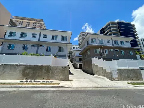 1060 Spencer St #E, Honolulu, HI 96822