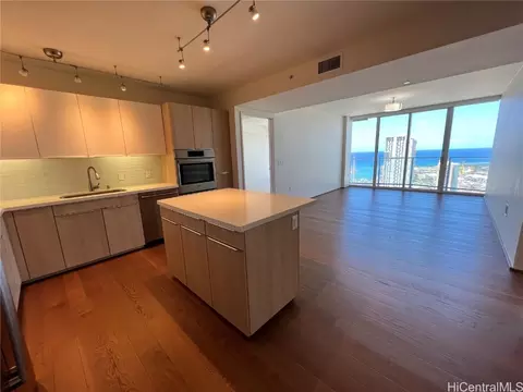 888 Kapiolani Blvd #3808, Honolulu, HI 96813
