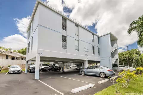 1936 Wilder Ave #302, Honolulu, HI 96822