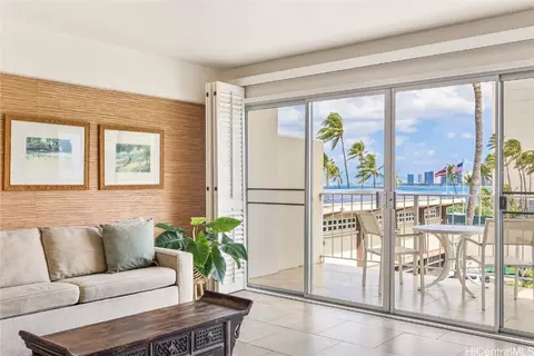 2937 Kalakaua Ave #45, Honolulu, HI 96815