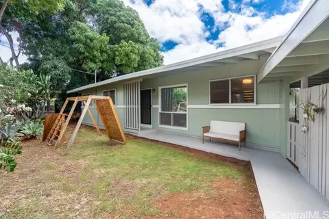 1569 Hoohaku St, Pearl City, HI 96782