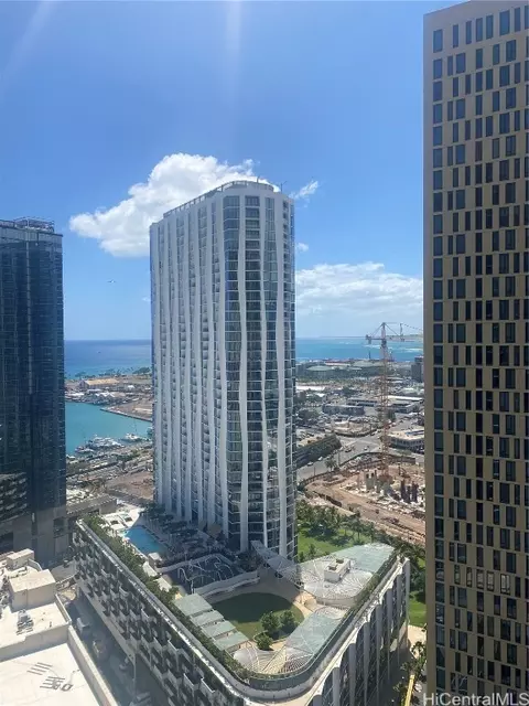 1001 Queen St #2709, Honolulu, HI 96814