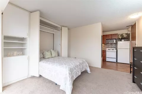 1750 Kalakaua Ave #1407, Honolulu, HI 96826