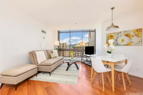 300 Wai Nani Way #I1604, Honolulu, HI 96815