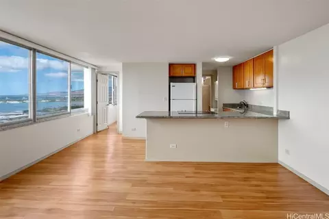 98-288 Kaonohi St #2902, Aiea, HI 96701