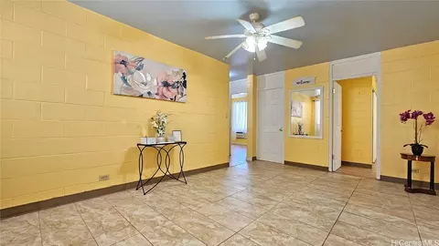 94-245 Leowahine St #1029, Waipahu, HI 96797