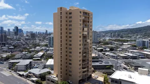 2474 Kapiolani Blvd #1802, Honolulu, HI 96826