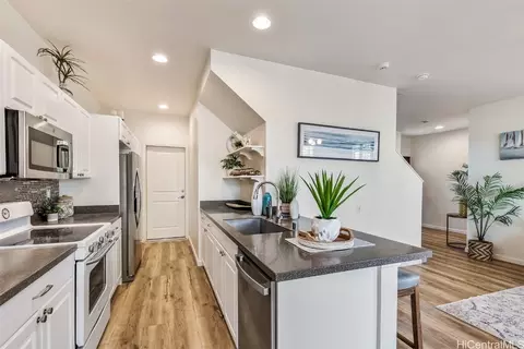 91-6221 Kapolei Pkwy #313, Ewa Beach, HI 96706