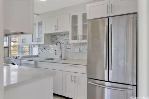 2015 Ala Wai Blvd #2C, Honolulu, HI 96815