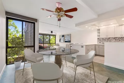 217 Prospect St #F10, Honolulu, HI 96813