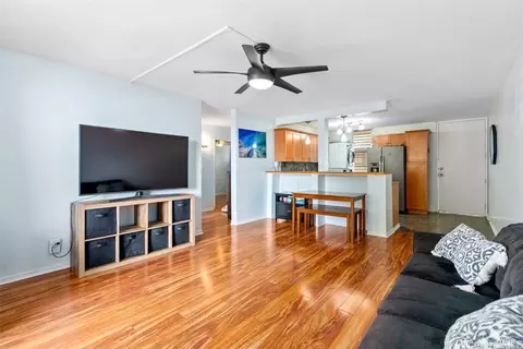95-2031 Waikalani Pl #D705, Mililani, HI 96789