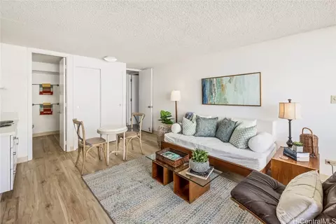 440 Lewers St #1202, Honolulu, HI 96815