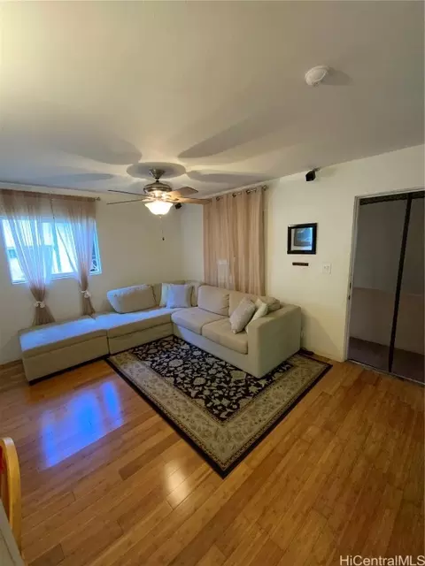 66-864 Keakula St, Waialua, HI 96791