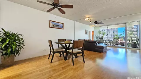 469 Ena Rd #1304, Honolulu, HI 96815
